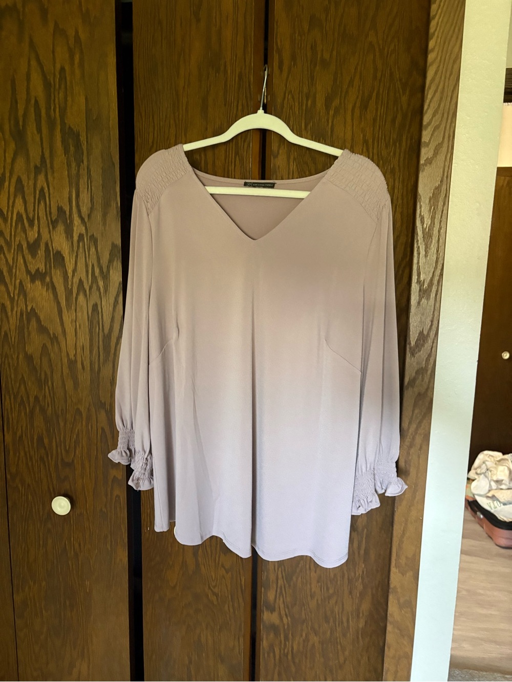 Adrianna Papell Mauve V-Neck Blouson Tunic with Smocked Shoulders